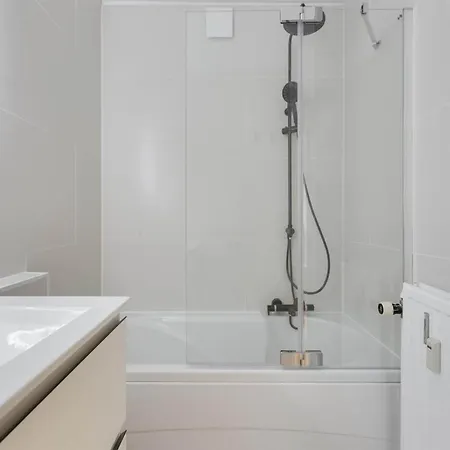 Flat In With Ocean Views شقة *