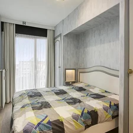 Flat In With Ocean Views *