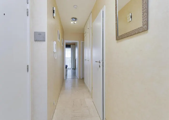 Flat In With Ocean Views *