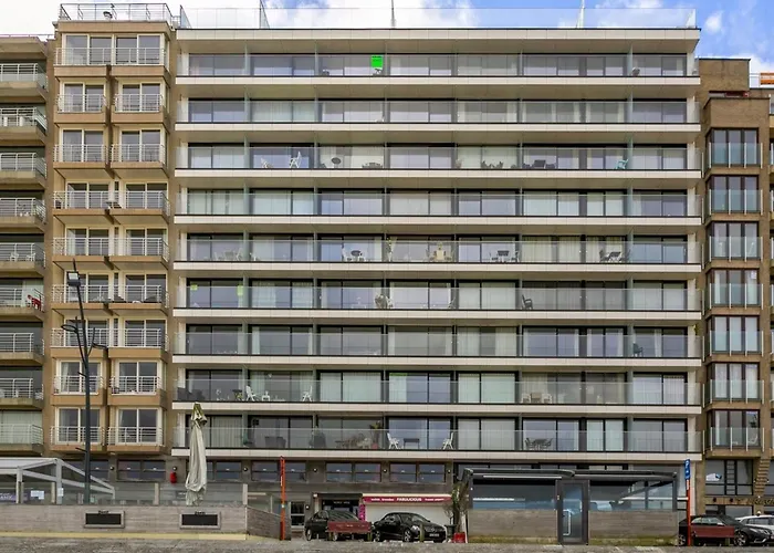 Flat In With Ocean Views 블랑켄베르크