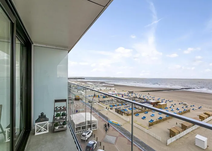 Flat In With Ocean Views 아파트